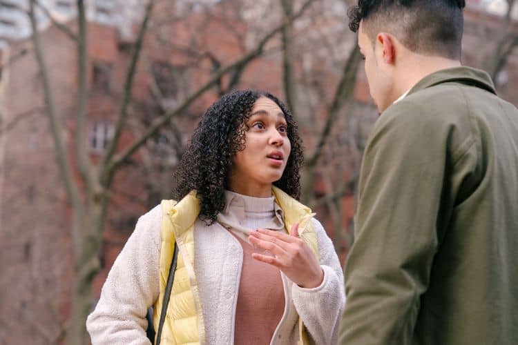 How to Approach a Girl You Don’t Know
